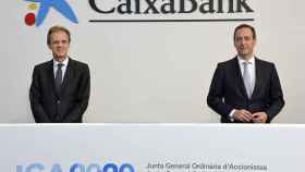 Jordi Gual, presidente de Caixabank (izq.), y Gonzalo Gortázar, consejero delegado / CAIXABANK