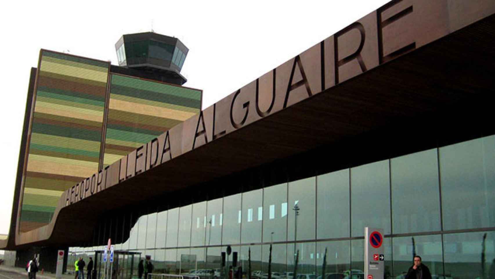El aeropuerto Lleida-Alguaire, no ha podido empezara la temporada de esquí y ha perdido 1.800 pasajeros / CG
