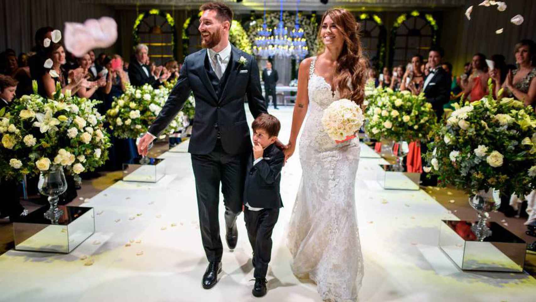 Leo Messi y Antonella Roccuzzo en el día de su boda