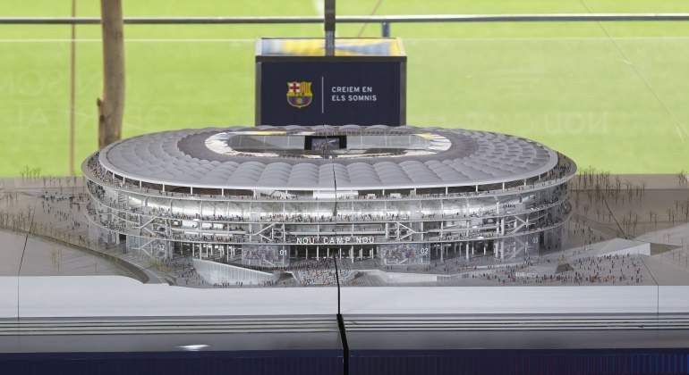 Maqueta del proyecto de reforma que se pretende realizar en el Camp Nou dentro del Espai Barça / EFE