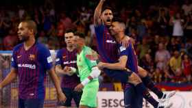 Los jugadores del Barça Lassa celebran la conquista de la Liga / EFE