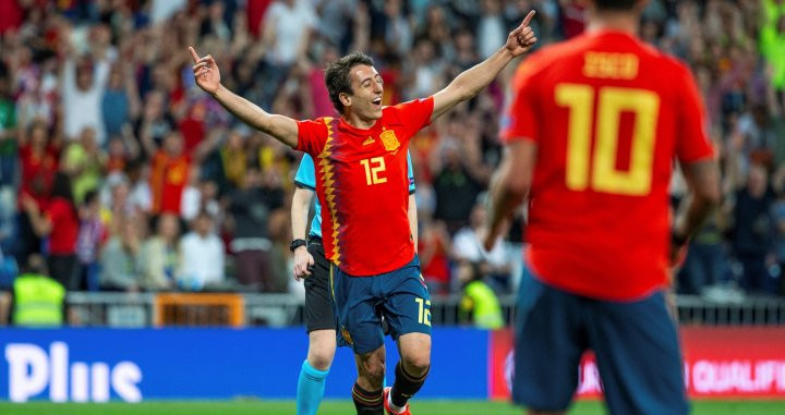 Oyarzabal celebrando su gol con España / EFE