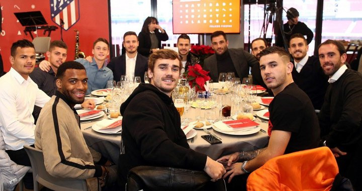 La plantilla del Atlético de Madrid en la cena de Navidad / EFE