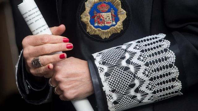 La jueza decana de Barcelona, Mercè Caso, participa con otros jueces y fiscales de Barcelona / EFE