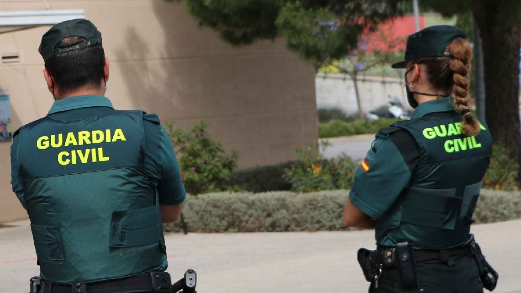 Agentes de la Guardia Civil, que han detenido a miembros de los Trinitarios que planeaban un crimen en Salou / EUROPA PRESS