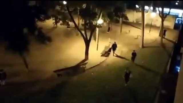 Jóvenes y menas se pelean en Sant Andreu tras un intento de robo / TWITTER