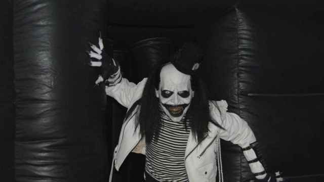 Uno de los personajes que crearán el terror en el parque de atracciones Horrorland / HORRORLAND