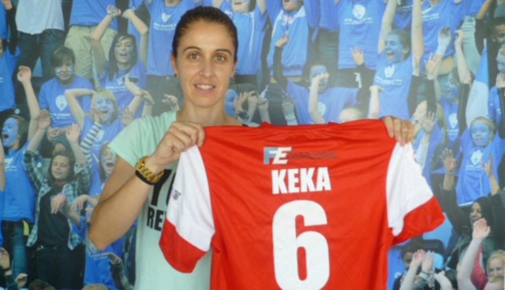 Keka Vega durante su paso por el fútbol inglés