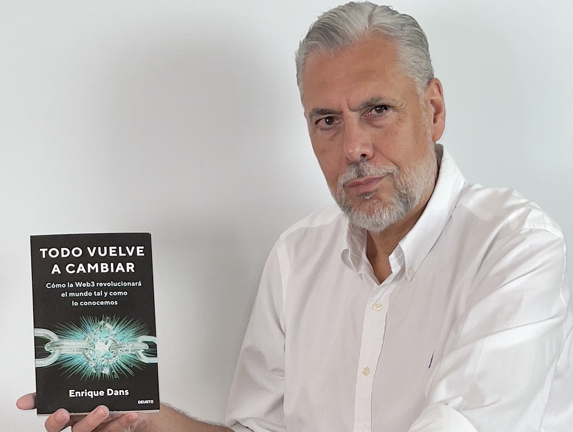 El divulgador tecnológico Enrique Dans, autor del libro 'Todo vuelve a cambiar' / CEDIDA
