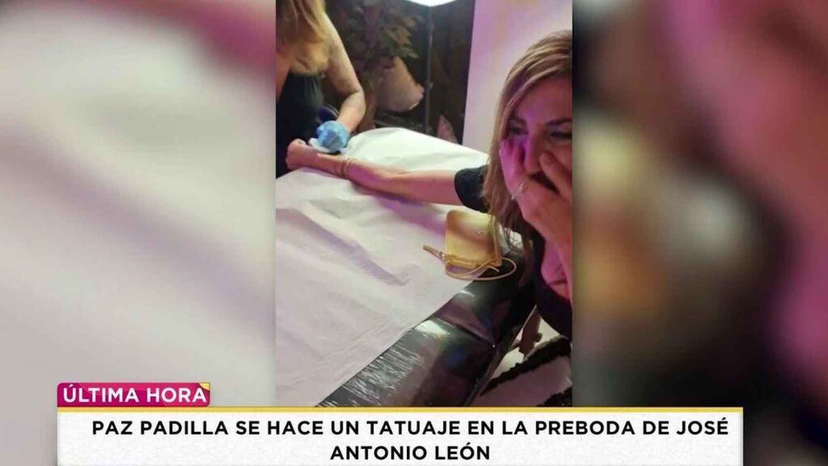 Paz Padillas se tatúa en la boda de José Antonio León y Rocío Madrid / MEDIASET