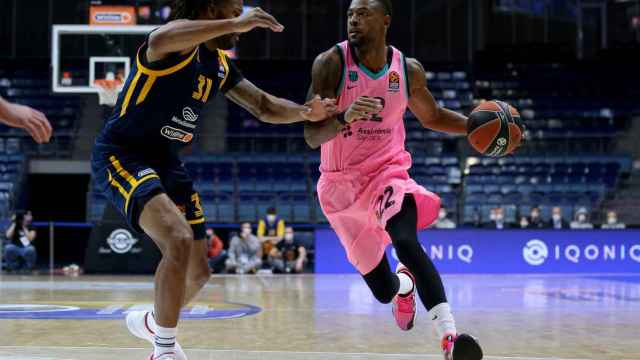 Higgins, en una acción ante el Khimki | FCB