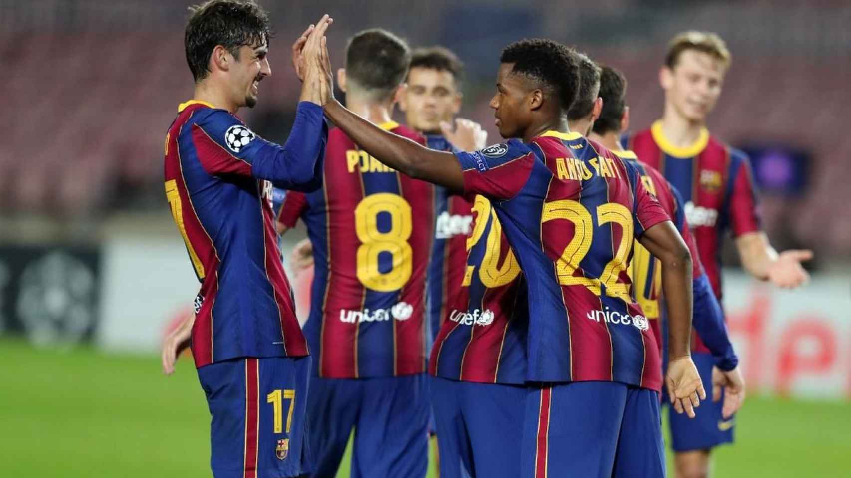 Trincao y Ansu ante el Ferencvaros / FC Barcelona