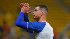 Cristiano Ronaldo aplaude a los aficionados del Al-Nassr / AL NASSR