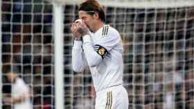 Sergio Ramos lamentando una acción contra el Real Madrid / EFE