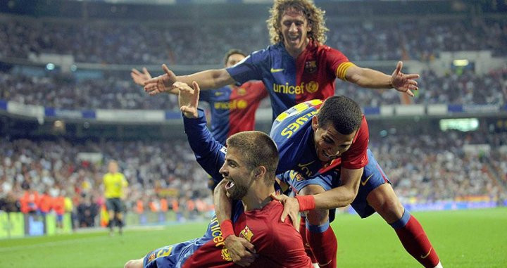 El Barça celebra un resultado histórico en el Bernabéu/ Twitter
