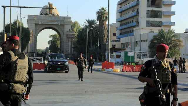 Las fuerzas de seguridad de Irak hacen guardia en la calle ante los disturbios provocados por los resultados electorales / AHMED JALIL - EPA - EFE