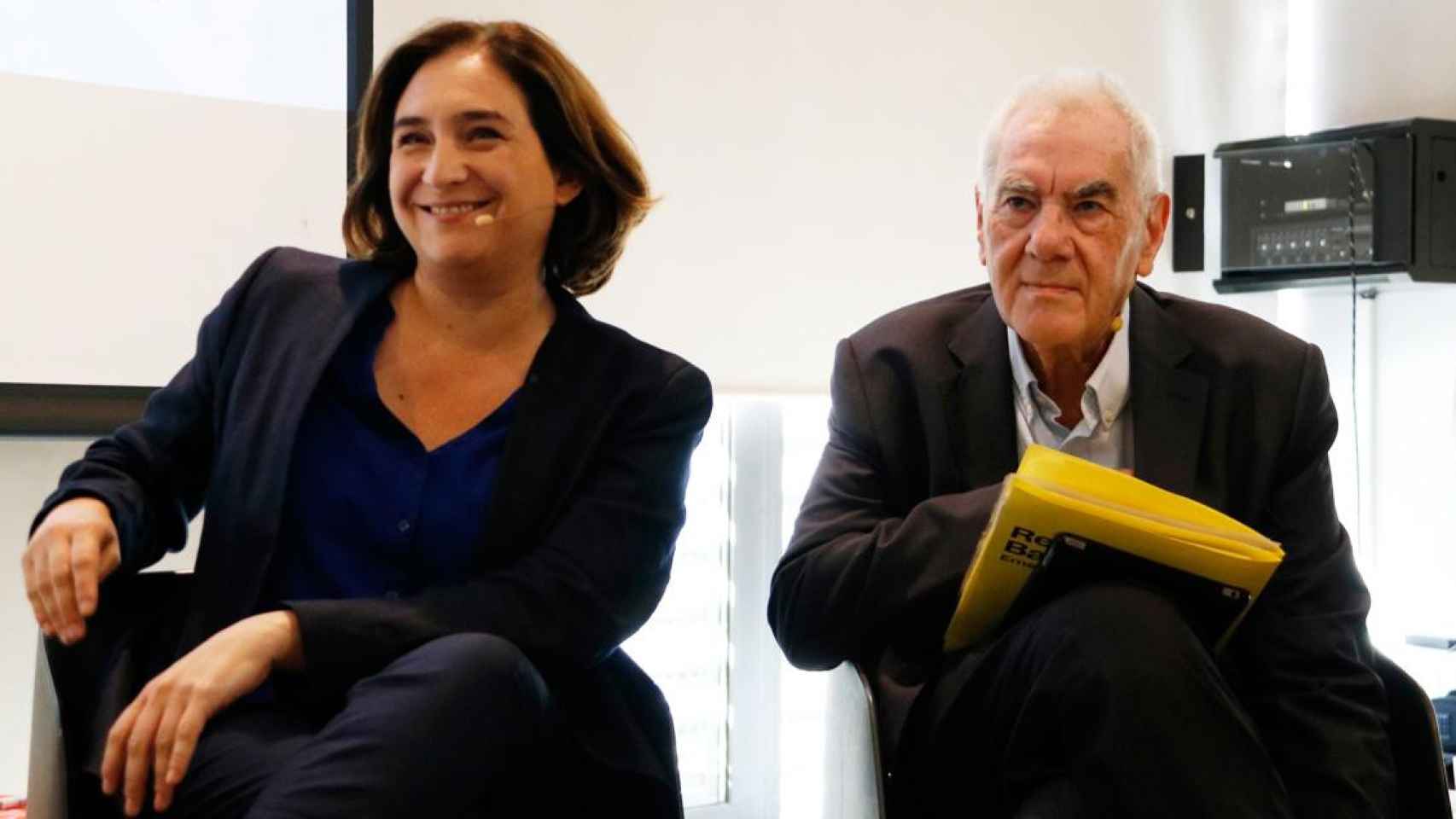 Ada Colau, alcaldesa de Barcelona, junto al candidato de ERC en las pasadas municipales, Ernest Maragall