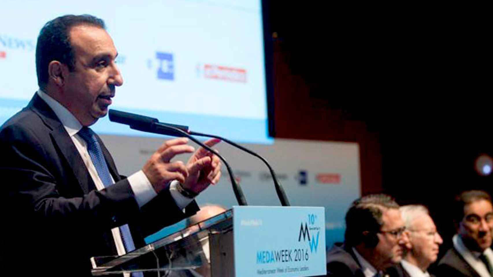 El coordinador general del MedaWeek, Anwar Zibaoui, durante su intervención en la Semana Mediterránea de Líderes Económicos / EFE