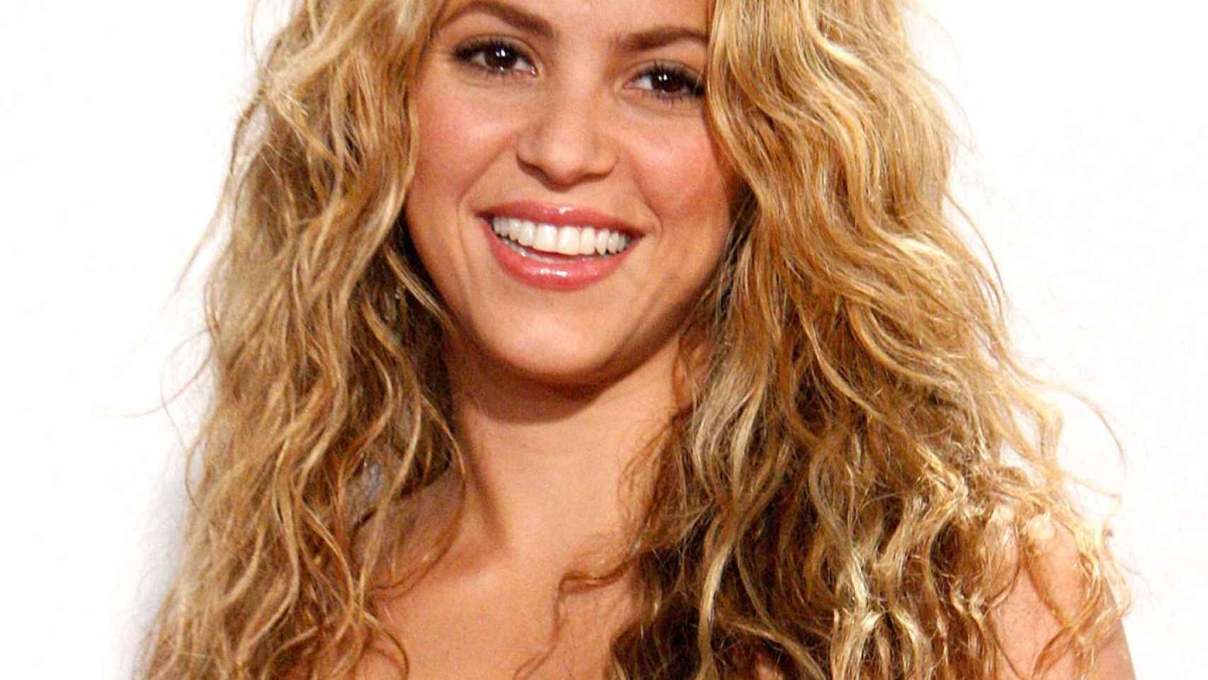 Shakira da pistas de su nuevo proyecto