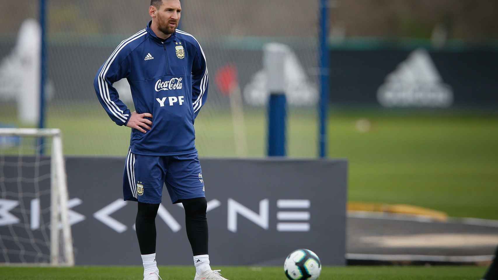 Leo Messi en un entrenamiento de la selección argentina / EFE