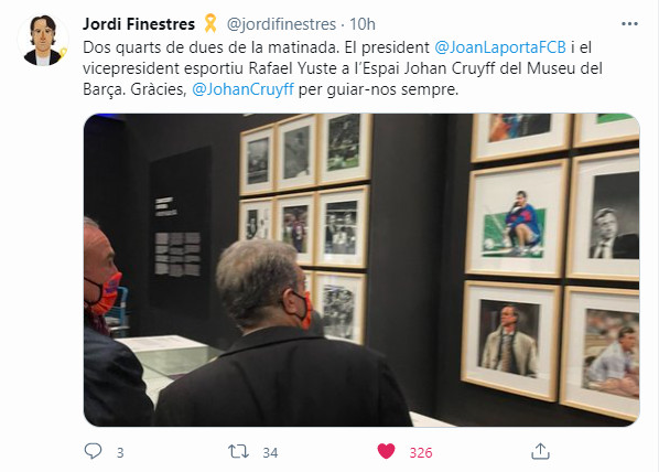 Jordi Finestres comparte una imagen de Laporta y Rafa Yuste visitando un espacio dedicado a Cruyff en el museo del Barça, de madrugada / JF