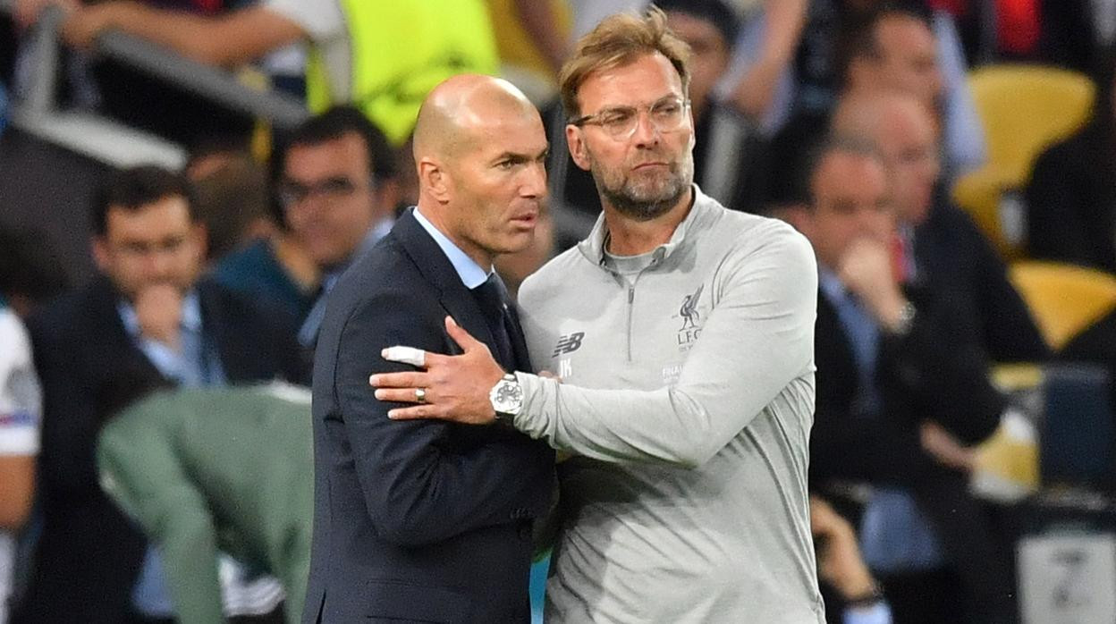 Zidane y Klopp durante un Liverpool-Real Madrid / EFE