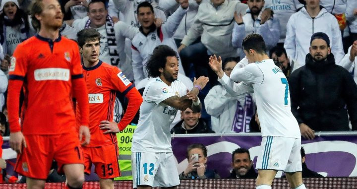 Marcelo y Cristiano Ronaldo celebran un gol con el Real Madrid / EFE