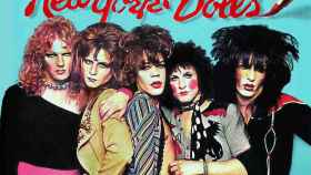 Un póster de promoción del grupo norteamericano New York Dolls