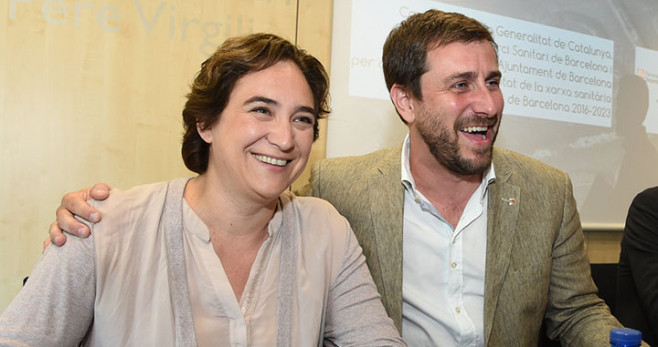 La alcaldesa de Barcelona, Ada Colau, y el consejero de Salud, Toni Comín, en una imagen de archivo / AJUNTAMENT DE BARCELONA