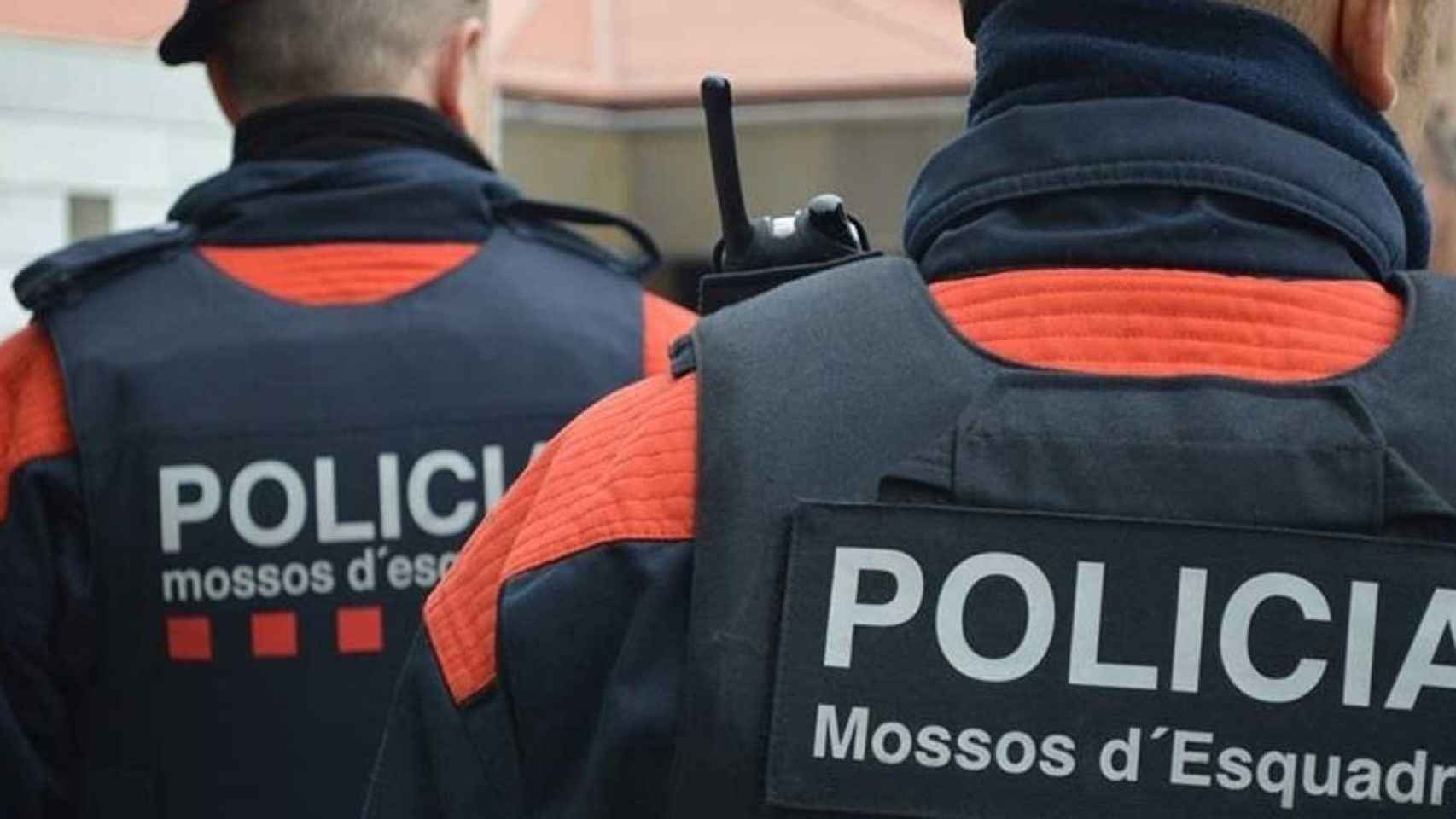 Los Mossos d'Esquadra investigan la muerte de un hombre en el Eixample de Barcelona / MOSSOS D'ESQUADRA