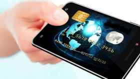 Un móvil simula una tarjeta de crédito
