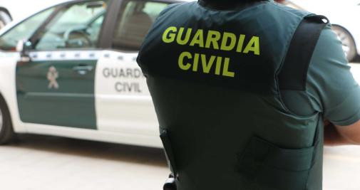 Un agente de la Guardia Civil, el cuerpo que investiga la muerte de un hombre en Lloret / EP