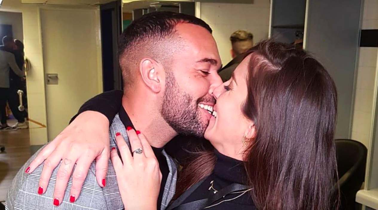 Anabel Pantoja se come a besos con su pareja Omar Sánchez / INSTAGRAM