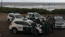 Agentes de la Guardia Civil busca a dos niñas desaparecidas en Tenerife