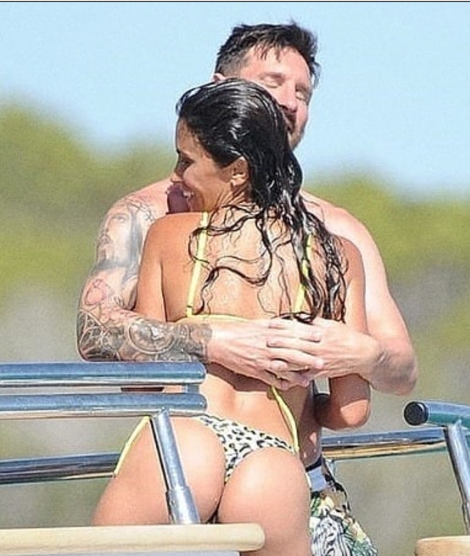 Antonella en tanga
