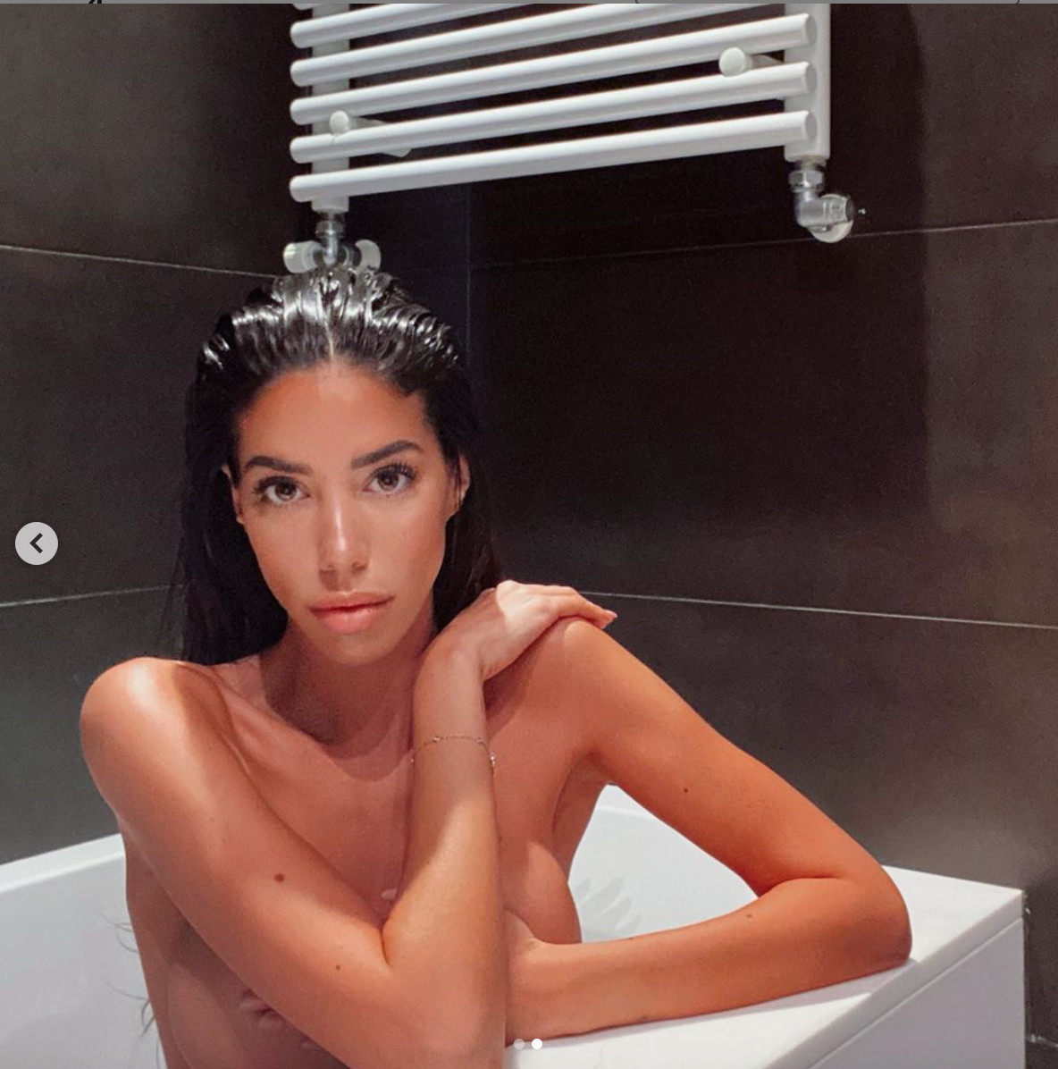 La nueva foto de Nadia Avilés desnuda en la bañera (y es muy bestia)