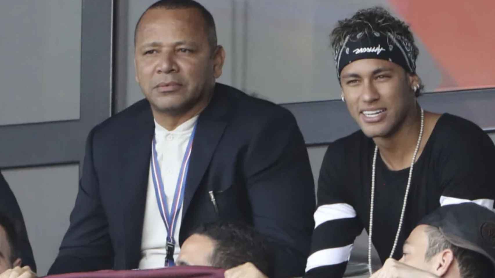 Una foto de Neymar Jr. junto a su padre / Twitter