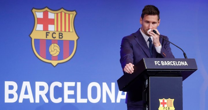 Leo Messi se despide emocionado del Barça, en su última comparecencia como culé / EFE