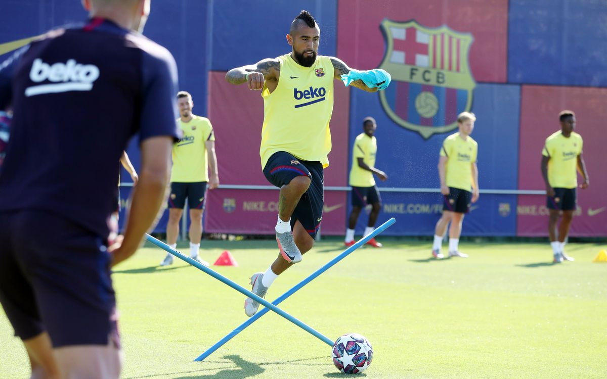 Arturo Vidal entrenando con el Barça / FC Barcelona