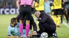 Una foto deJordi Alba tras lesionare en el Borussia Dortmund -Barça / FCB