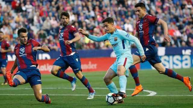 Una foto de archivo del Levante - Barça de la temporada pasada / EFE