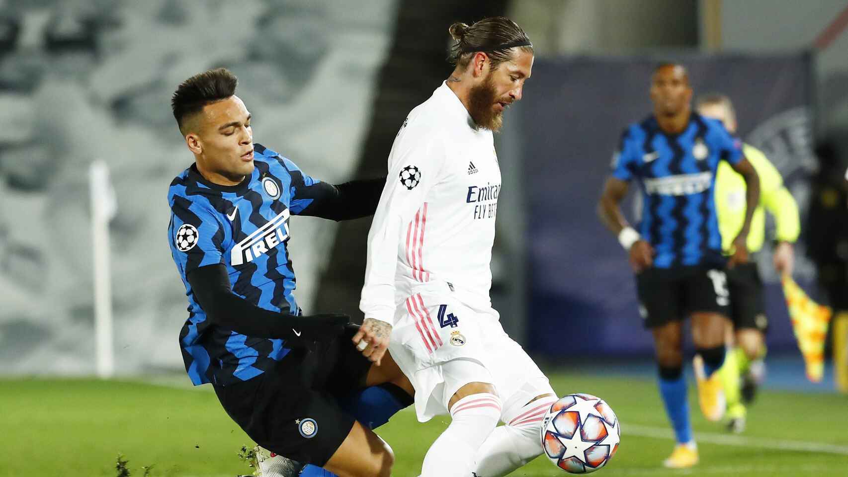 Sergio Ramos, en una acción ante el Inter de Milán | EFE