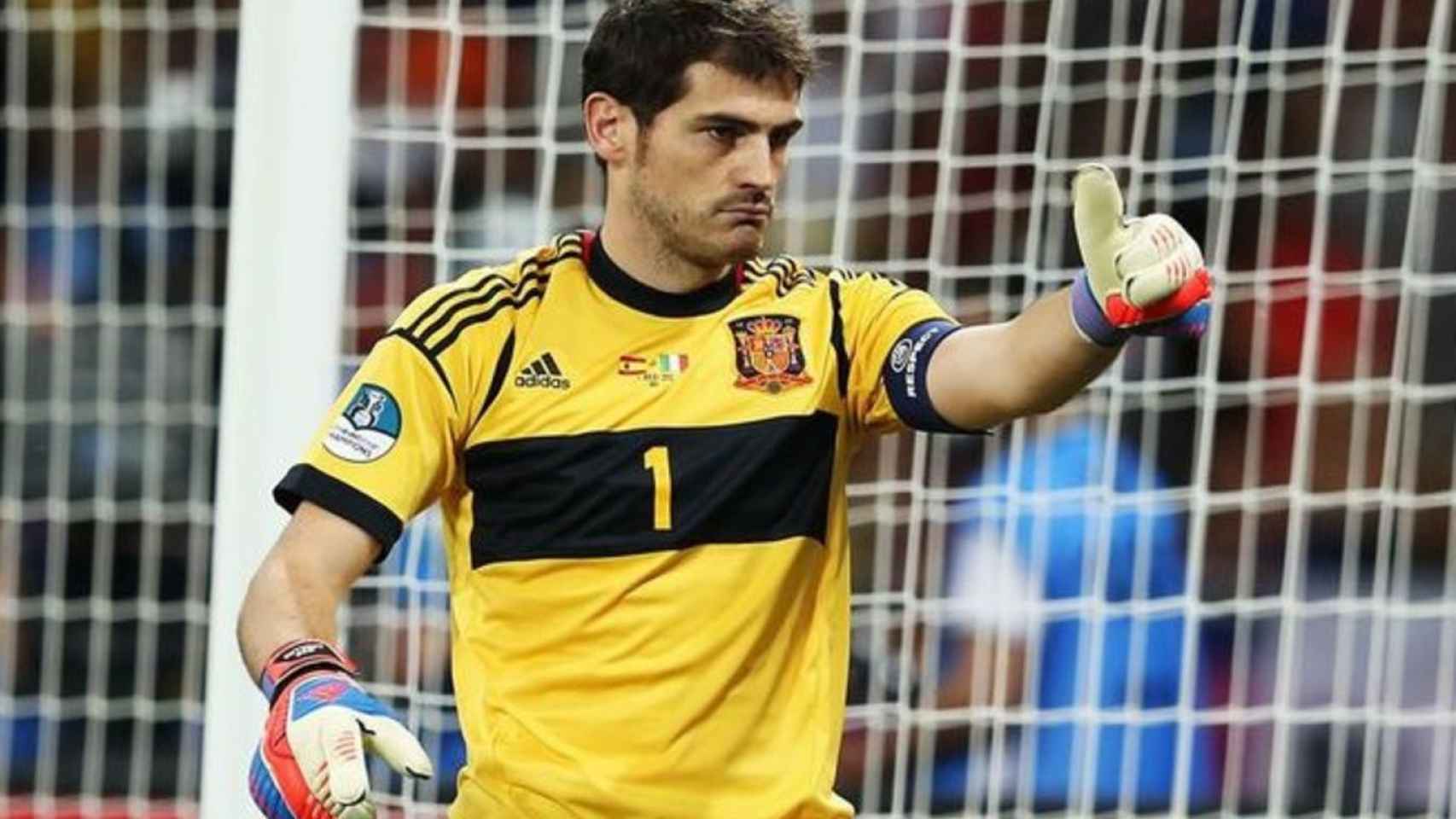 Iker Casillas en un partido con la selección / EFE