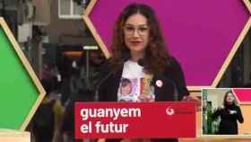Laura Pérez, número 4 de la candidatura de Ada Colau en Barcelona, en el acto en el que criticó la edad de Ernest Maragall / CG