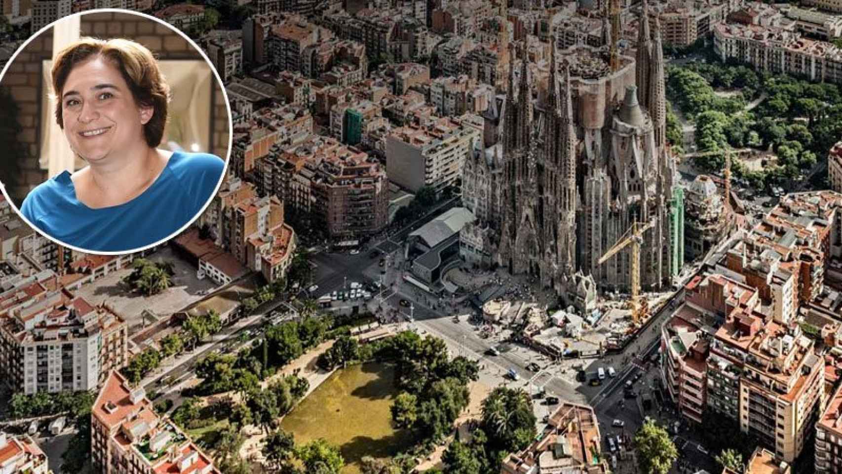 Ada Colau, alcaldesa de Barcelona, y una vista de las obras de la Sagrada Familia y el espacio disponible para la urbanización exterior.