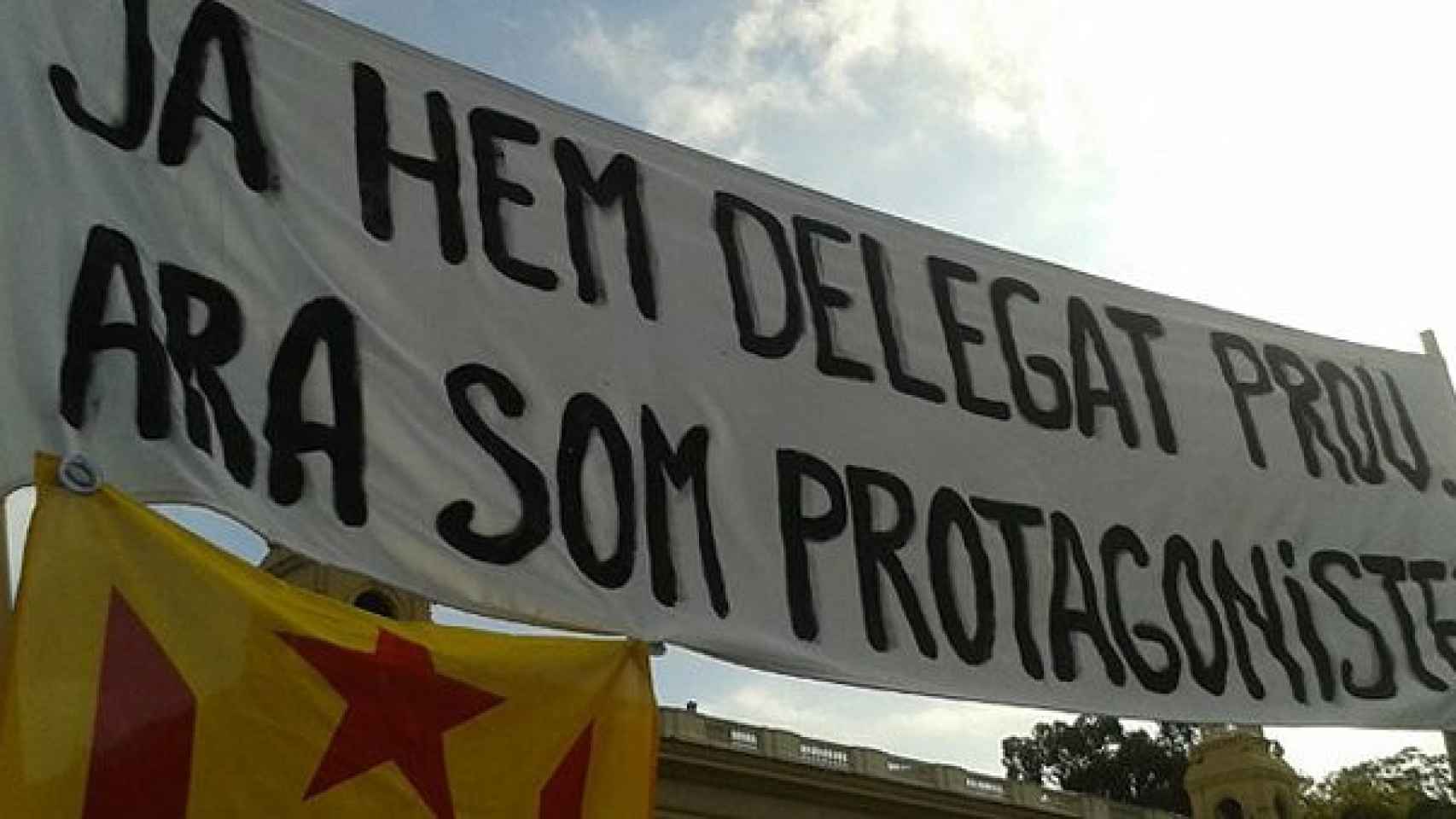 Pancarta vista en el acto de presentación de la primera campaña de Procés Constituent, en Barcelona