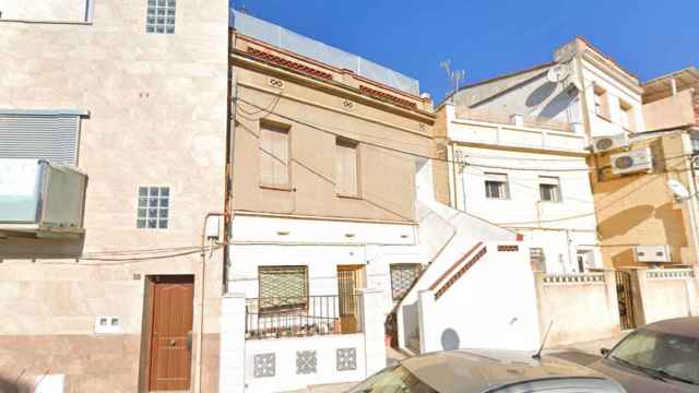 El domicilio de Cornellà de Llobregat donde se ha producido la pelea mortal entre hermanos / GOOGLE STREET VIEW