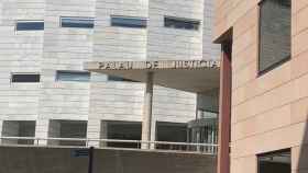 Audiencia Provincial de Lleida, donde será juzgado el hombre que presuntamente abusó de dos menores a las que conoció por Instagram / EUROPA PRESS