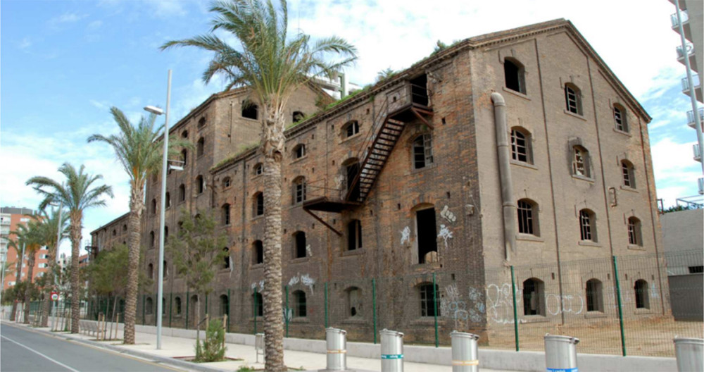 La Fábrica de Badalona que debía albergar el Museo del Cómic