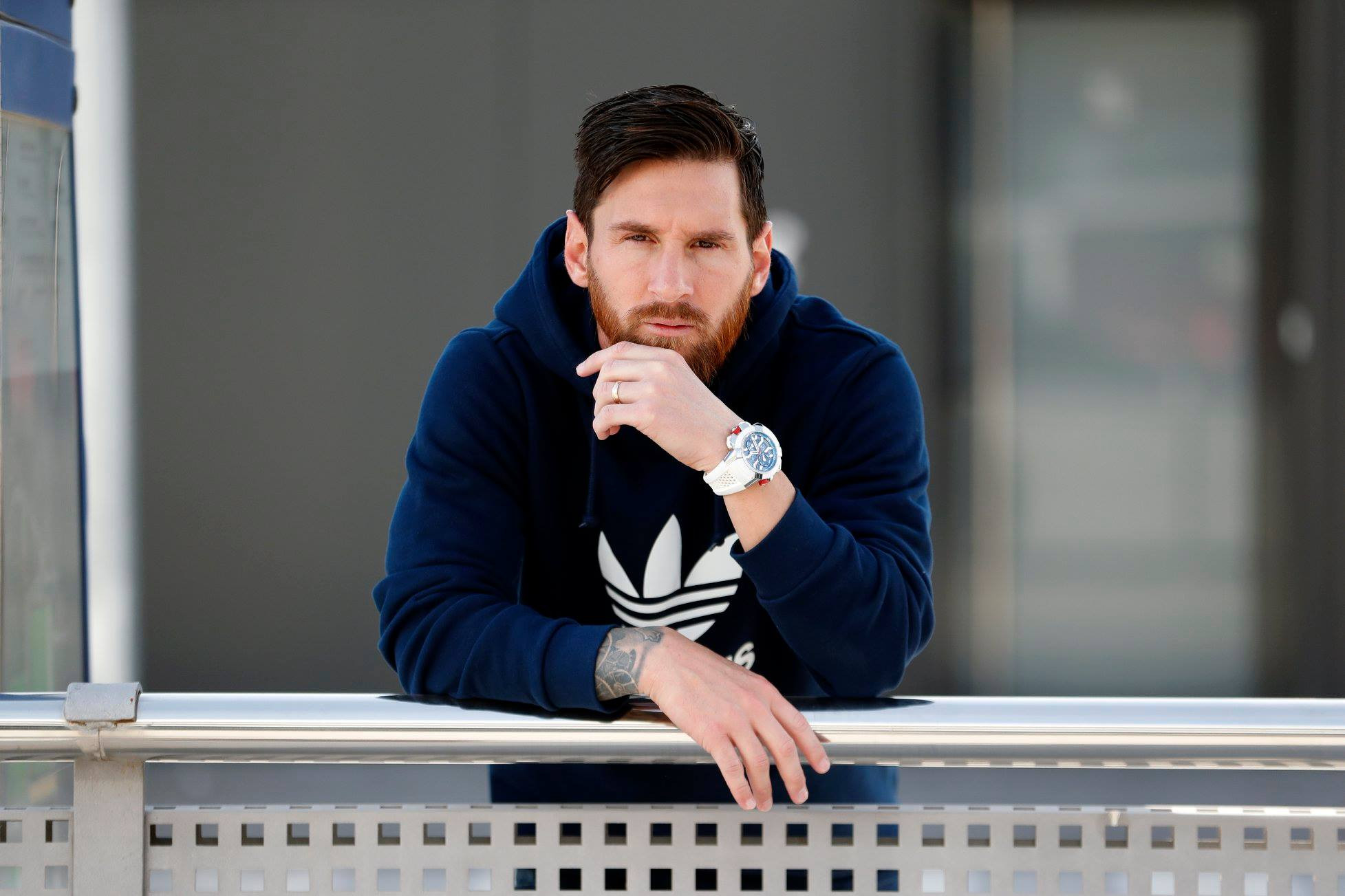 Leo Messi promociona su colección de relojes / REDES